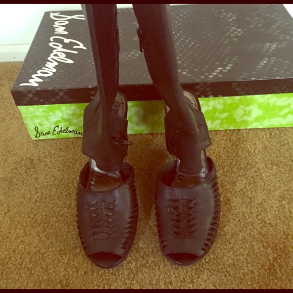 Size 8 Sam Edelman black open toed boots - Picture 3 of 3