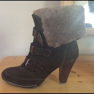 Sofft chocolate suede booties/ fur trim. 8 1/2