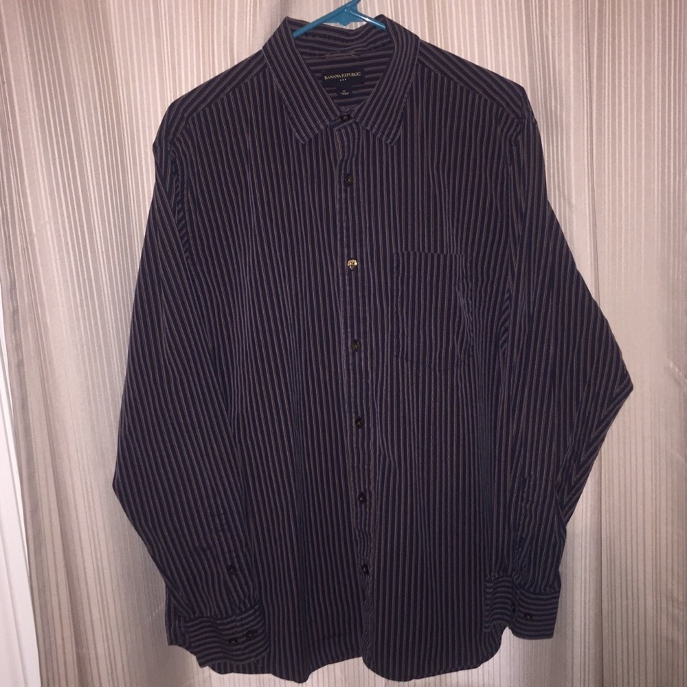 Men's Banana Republic button down shirt
