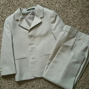 Khaki little boys suit