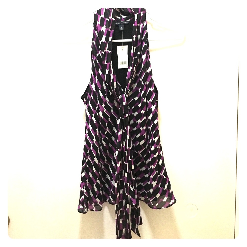 Banana Republic Silk Pussy Bow Top. Small.