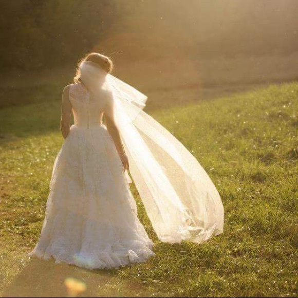 Beautiful vintage wedding dress!