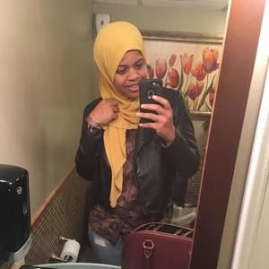 Meet your Posher, Deneshia