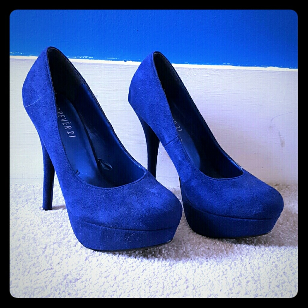 Blue Suede Pumps