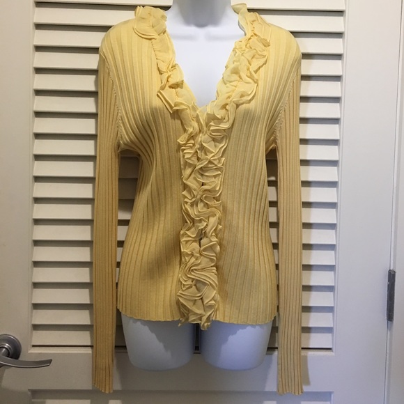 Yellow silk and spandex top with zip in the front - Picture 1 of 4