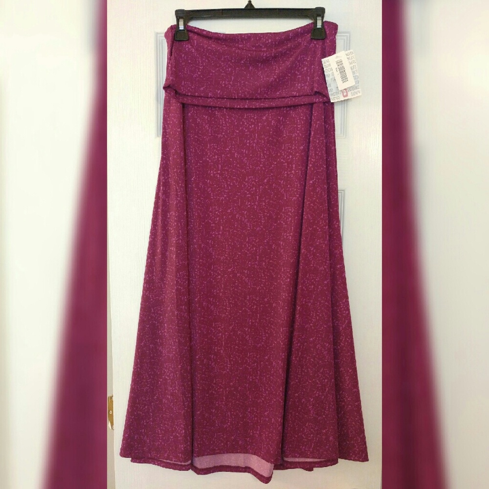 LulaRoe Maxi Skirt (Small)