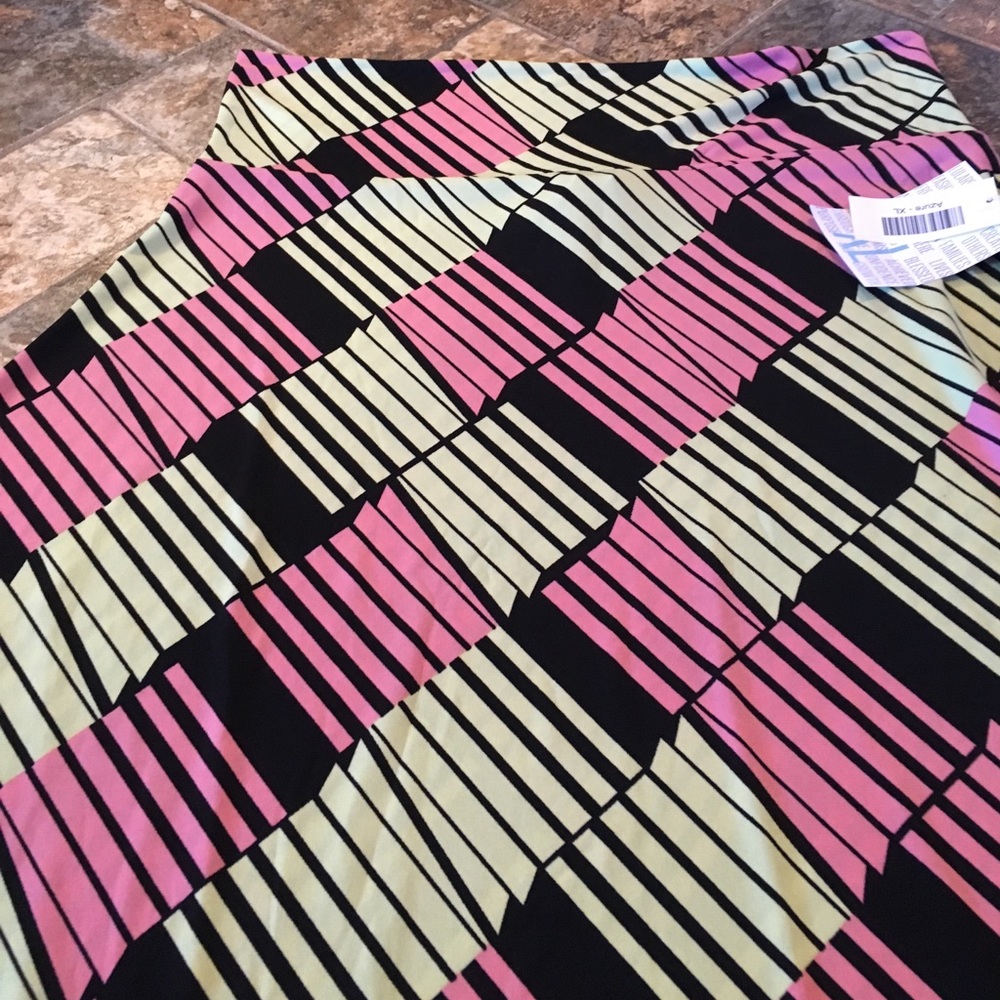 NWT LuLaRoe Azure Skirt