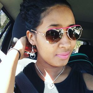 Meet your Posher, Andrea