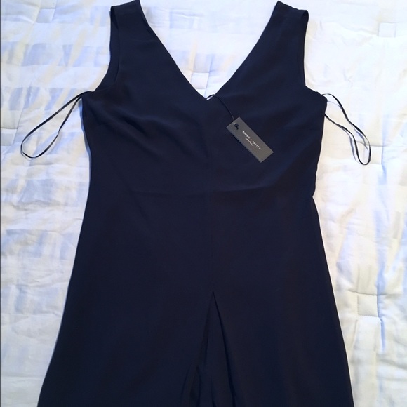 ♣️ NWT Romeo + Juliet Couture Culotte Jumpsuit ♣️ - Picture 2 of 5