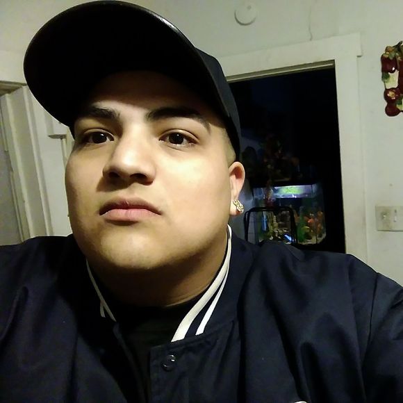 Meet your Posher, Isidro - Picture 1 of 1