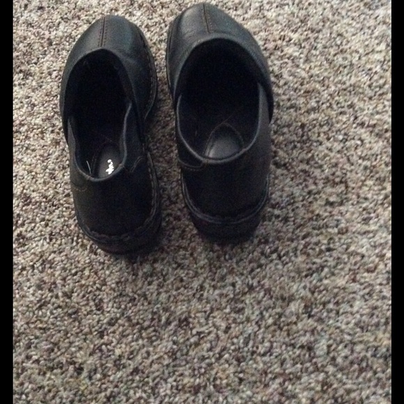 Shoes - Picture 4 of 4