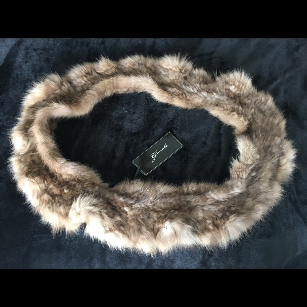 Infinity Sable Fur Scarf - Picture 2 of 3
