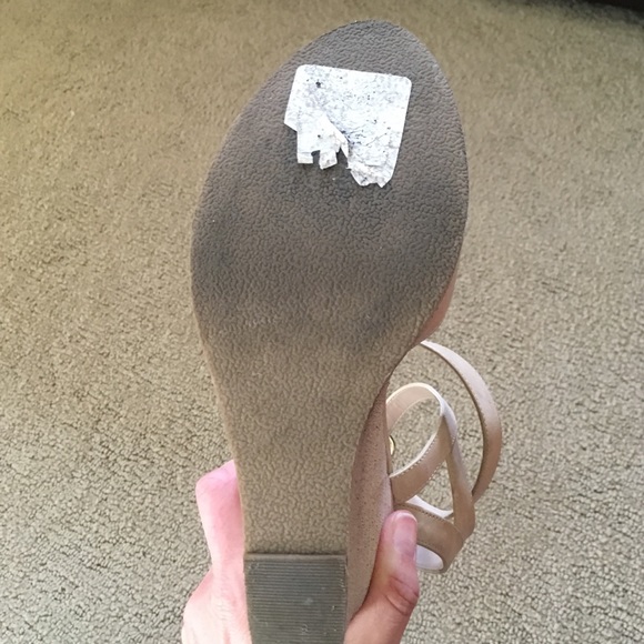 Fergie Wedge ankle wrap shoes - Picture 3 of 4