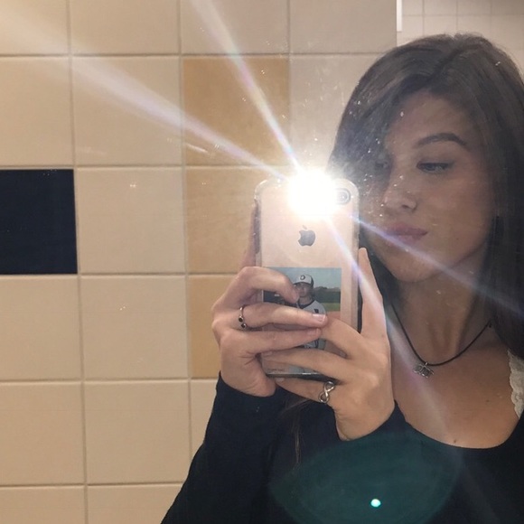 Meet your Posher, Mckenna - Picture 1 of 1