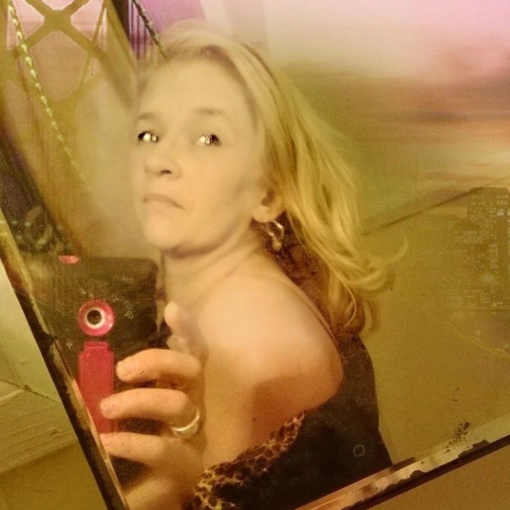 Meet your Posher, Crista