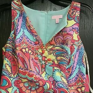 Lilly pulitzer dress.. Never worn.. Best offer..