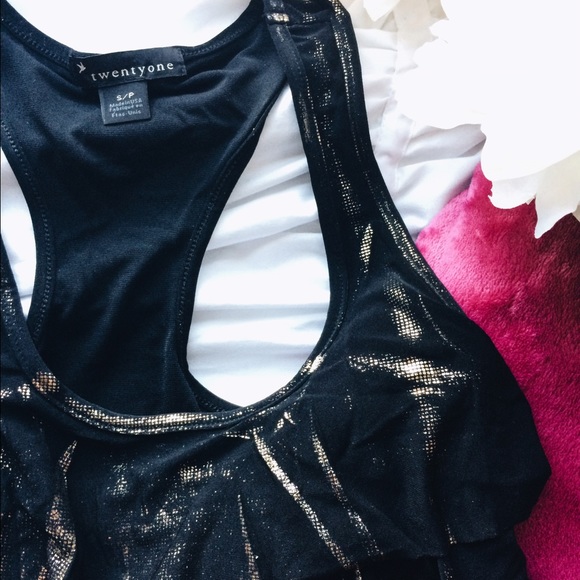 Gold tinted black party tank top - Picture 4 of 4