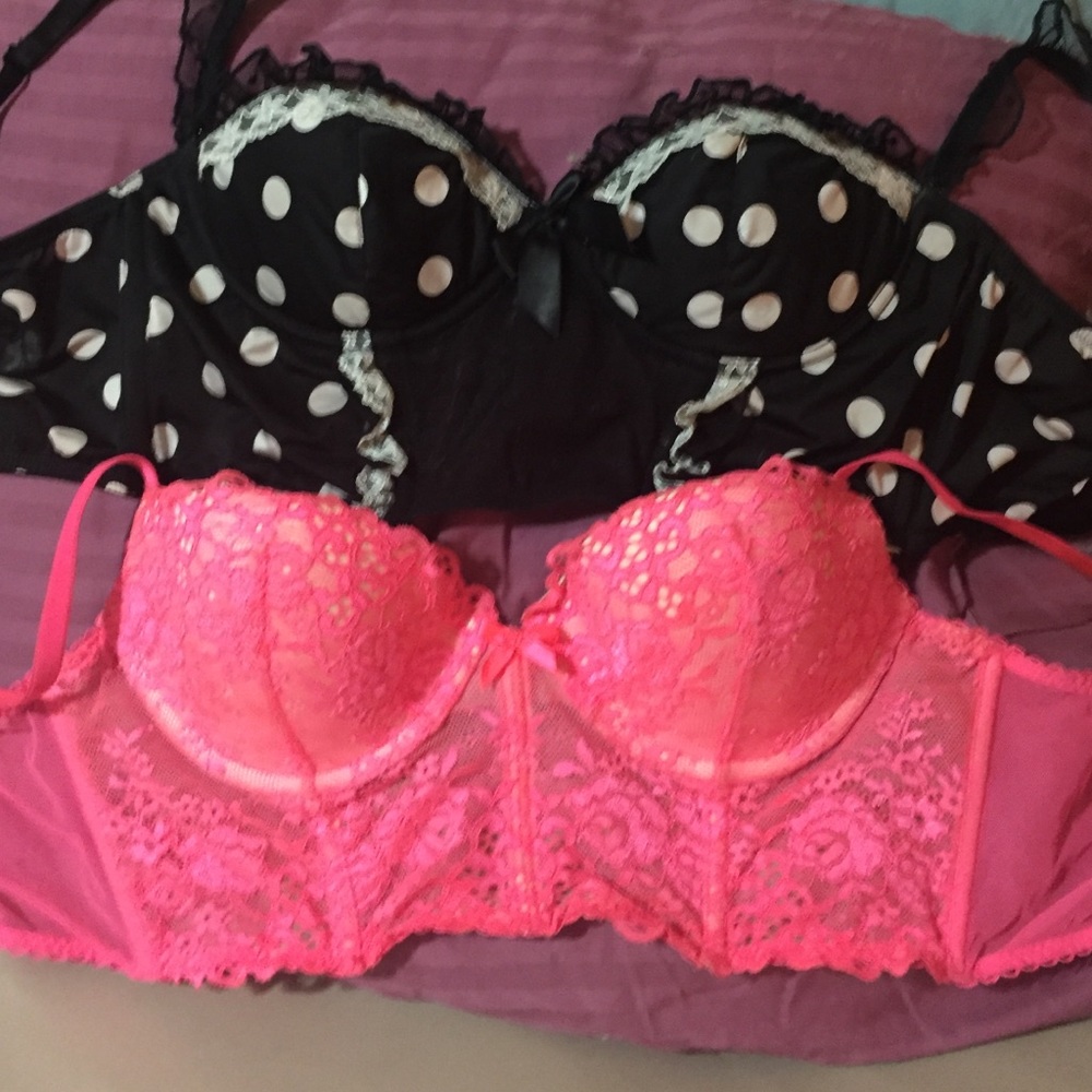 Two Victoria's Secret cutest bras 💖Very sexy 🙆🏼