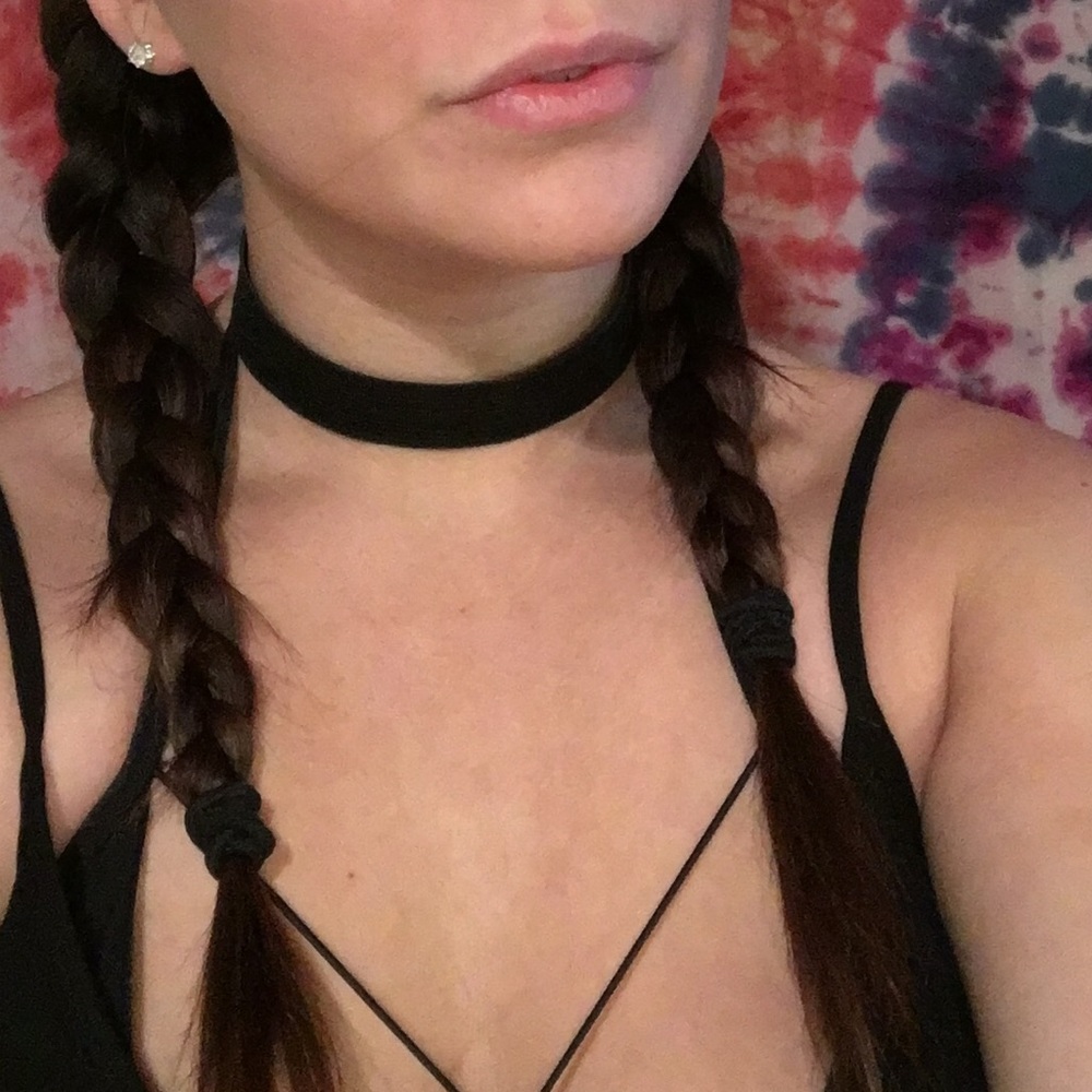 thick black choker