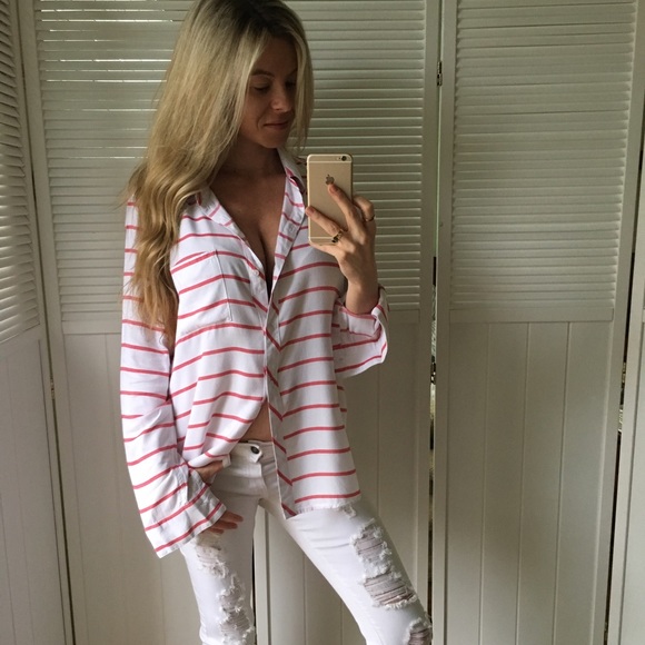 SOLD OUT - Picture 4 of 7