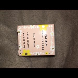 Marc Jacob daisy fresh