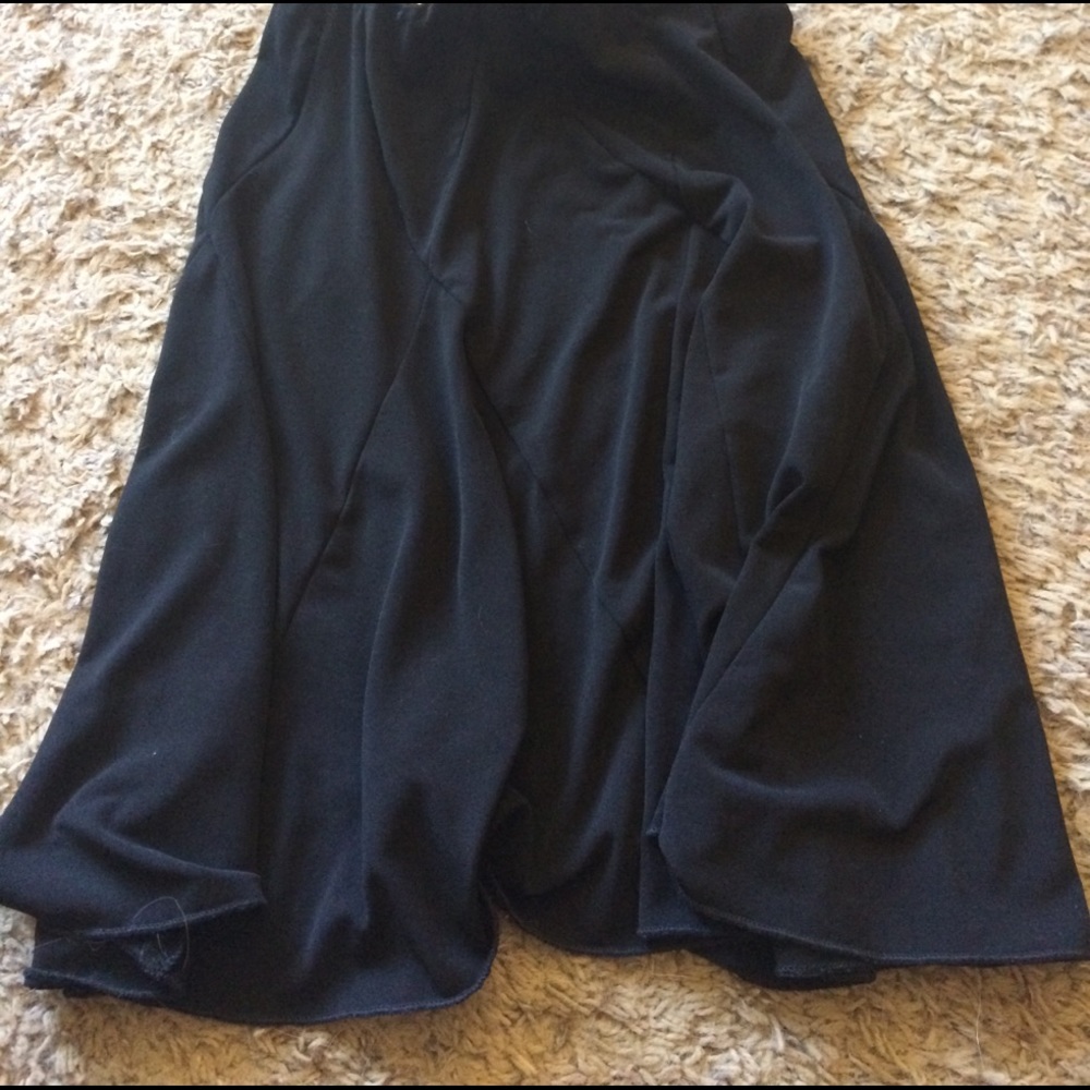 Medium length flowy skirt