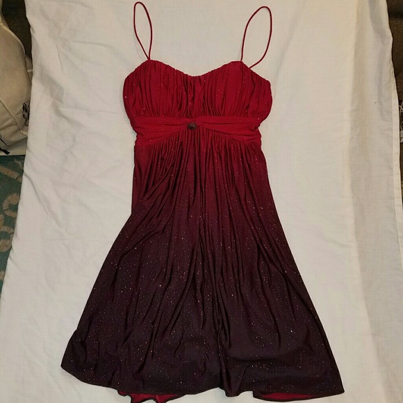 Red and black sparkling prom formal dress euc S - Picture 3 of 8