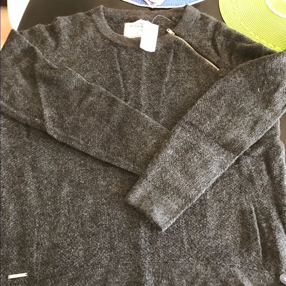 Authentic NWT crew Abercrombie and Fitch sweater
