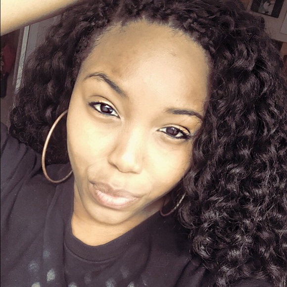 Meet your Posher, Charnice - Picture 1 of 1