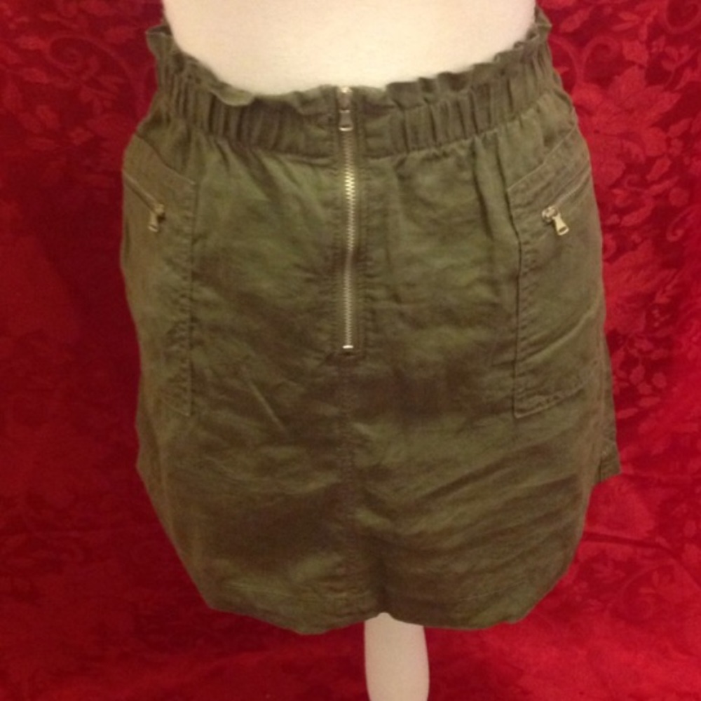 Lou & Grey LOFT Linen Olive Skirt