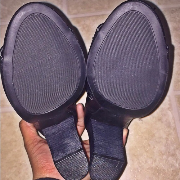 G by Guess Peep Toe Booties - Picture 4 of 4