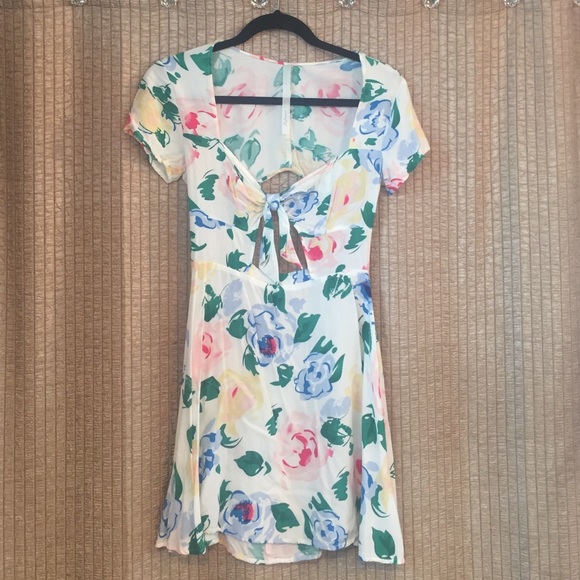 Floral dress - Picture 2 of 4