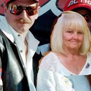 Meet your Posher, Lois