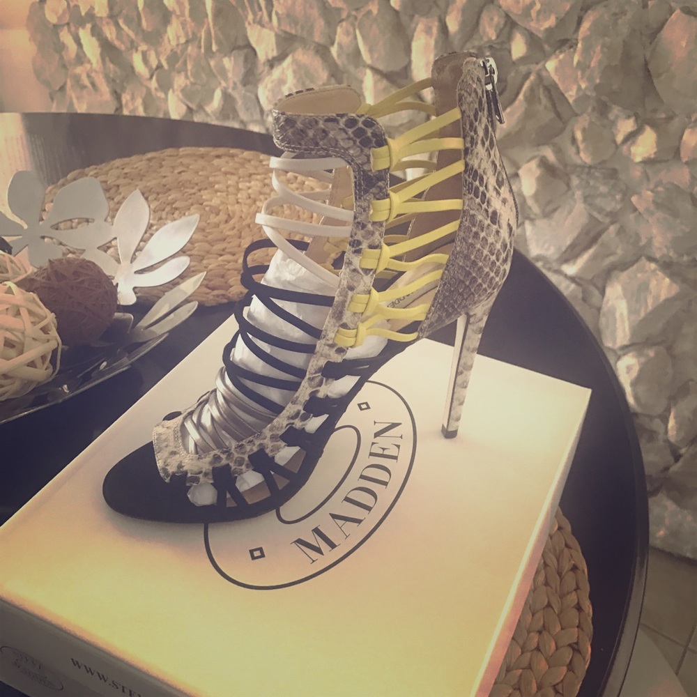 Steve Madden Sleik Size 10