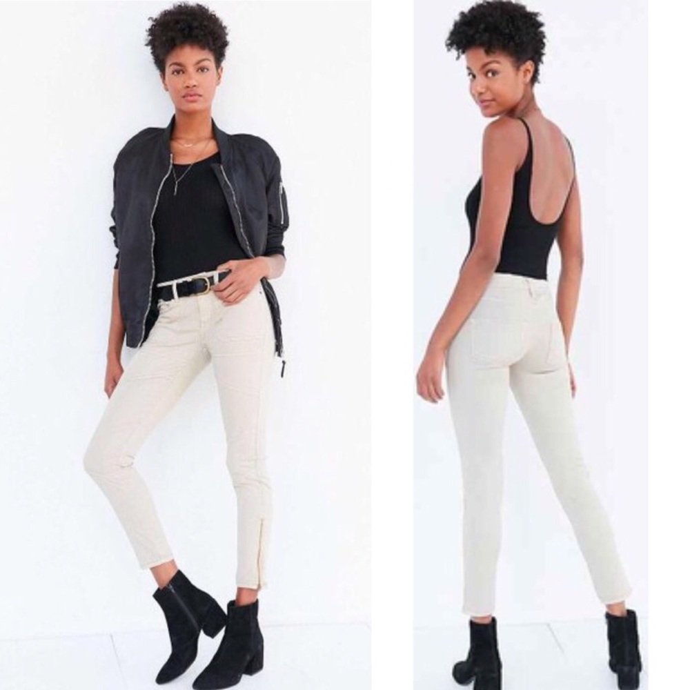 NEW || • UO BDG Jefferson Beige Moto Jeans