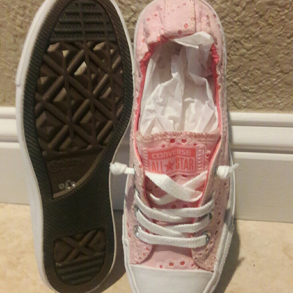 cute pink lace Converse all Star