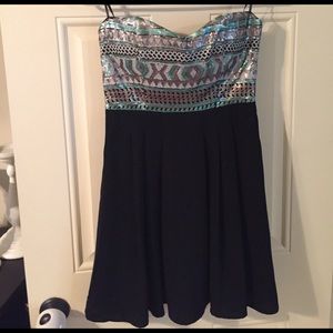 Forever 21 keyhole sequin dress