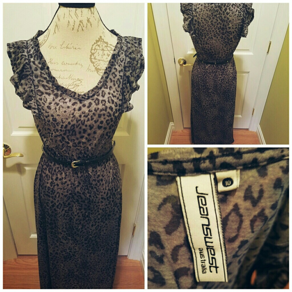 Stunning Leopard print maxi dress.
