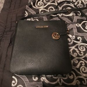 EUC Michael Kors Crossbody