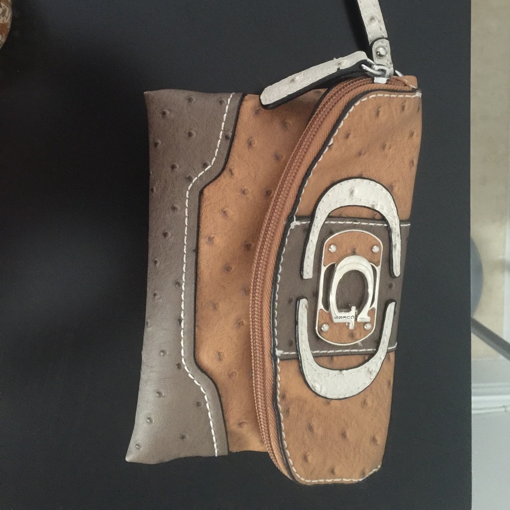 Guess Wristlet