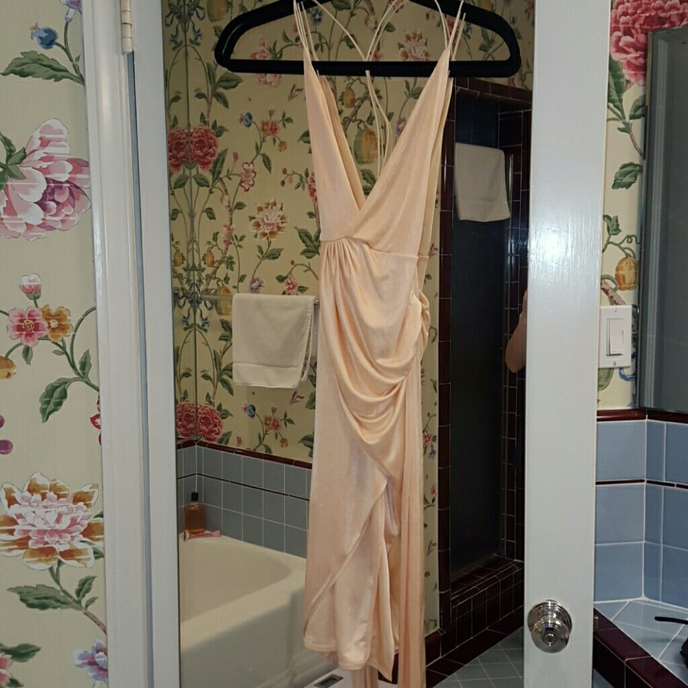 Dress - Picture 2 of 4
