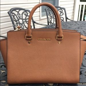 Authentic Michael Kors Handbag