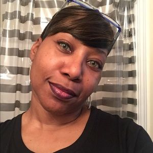 Meet your Posher, Regina