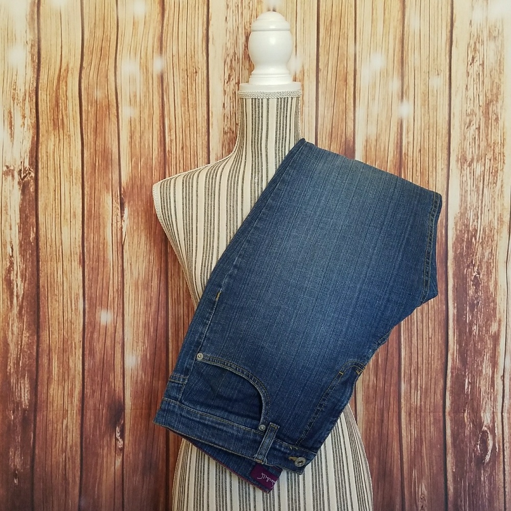 Gloria Vanderbilt ▪ Bootcut Denim Jeans