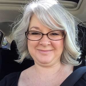 Meet your Posher, Roxann