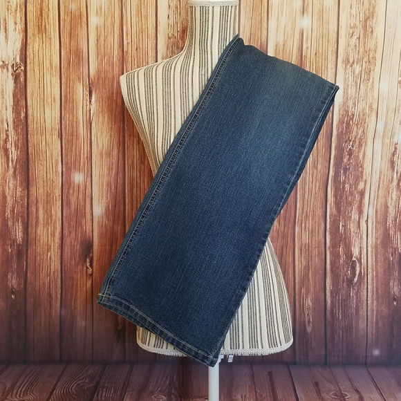 Gloria Vanderbilt ▪ Bootcut Denim Jeans - Picture 3 of 3