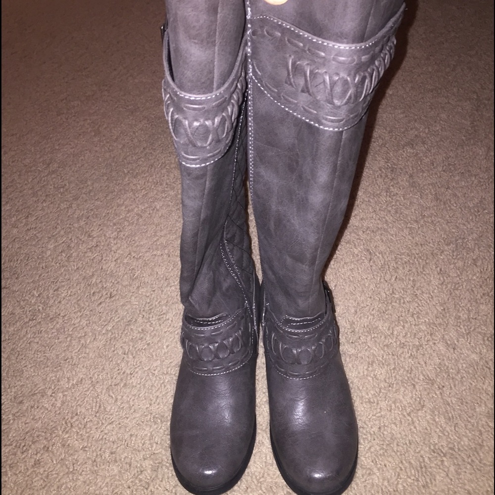 Not rated boots brand new size 6