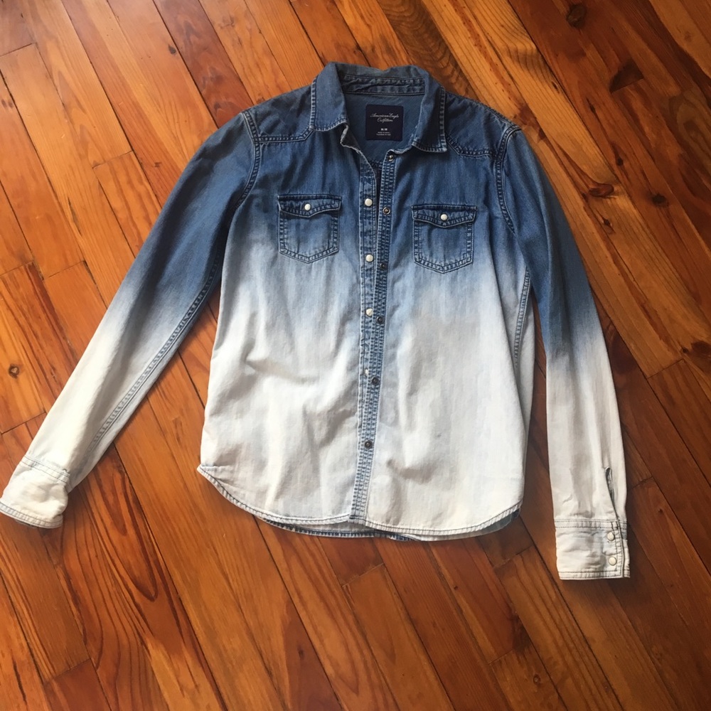 AMERICAN EAGLE Denim Button down shirt
