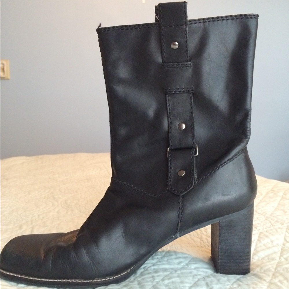 Black Heeled Leather Boots