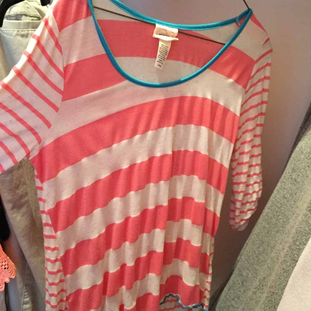 Juniors large coral and white shirt